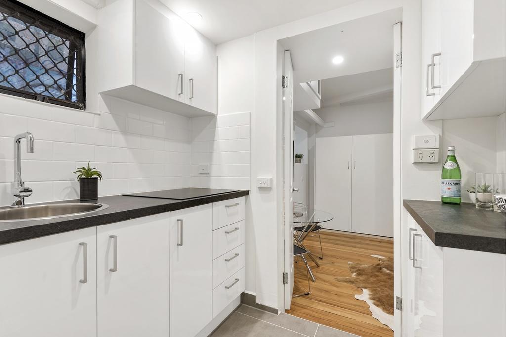 Readyset Apartments On Anthony Melbourne Eksteriør billede